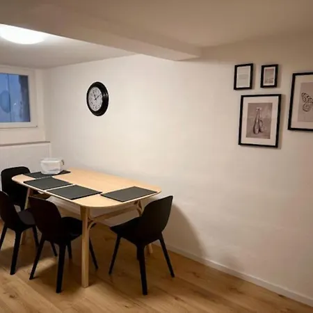 Unique Souterrain Apartment Heilbronn Buitenkant foto