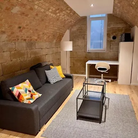 Unique Souterrain Apartment Heilbronn Buitenkant foto
