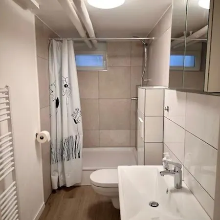 Unique Souterrain Apartment Heilbronn Buitenkant foto